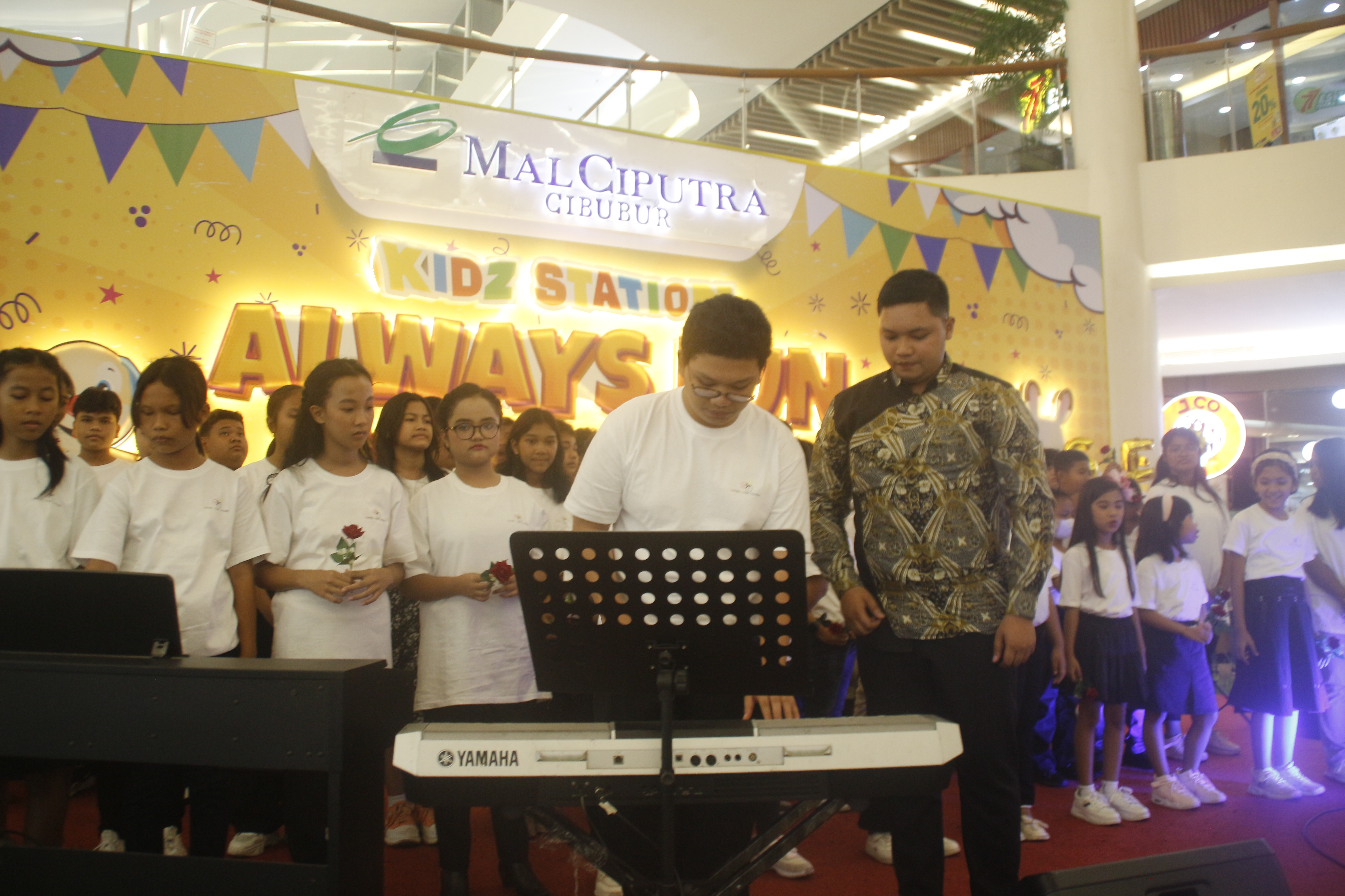 Konser Performance